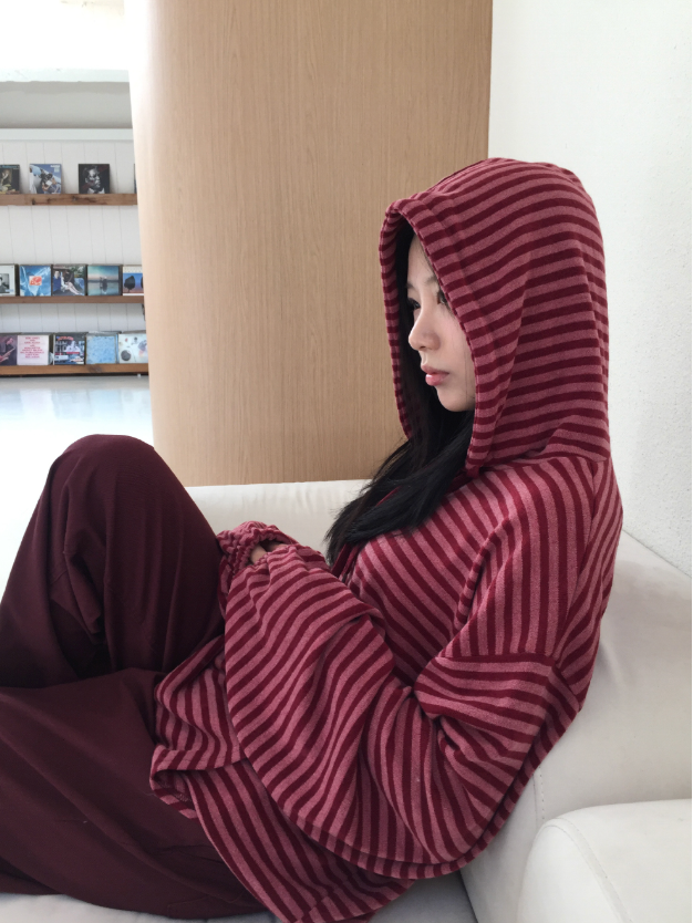 howu（ハウユ）の「オートリールーズ起毛ダンガラフードティー(3c)（Tops）」