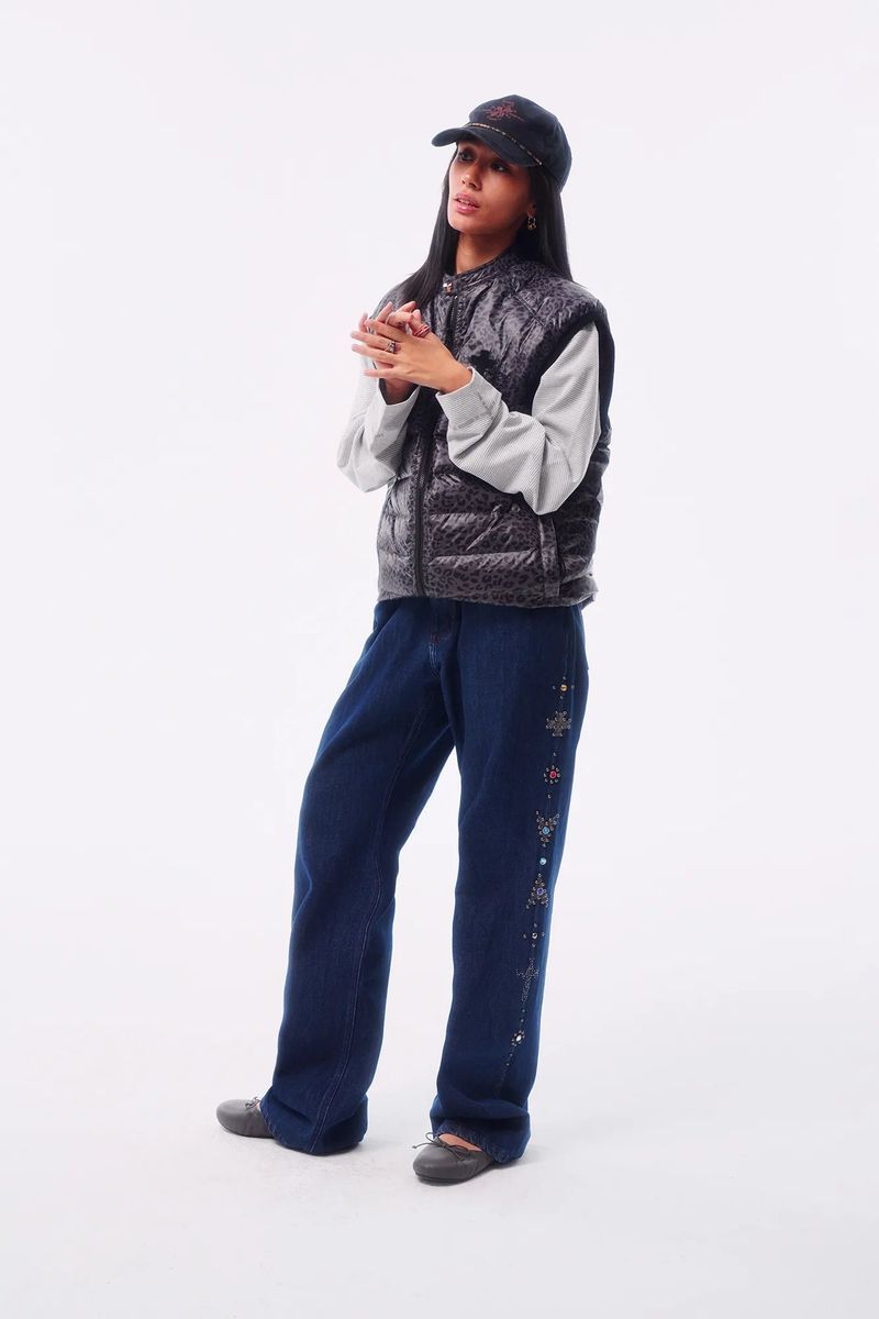 TOTEM RIVET FLOCKED DENIM PATCH STRAIGHT TAILORED JEANS