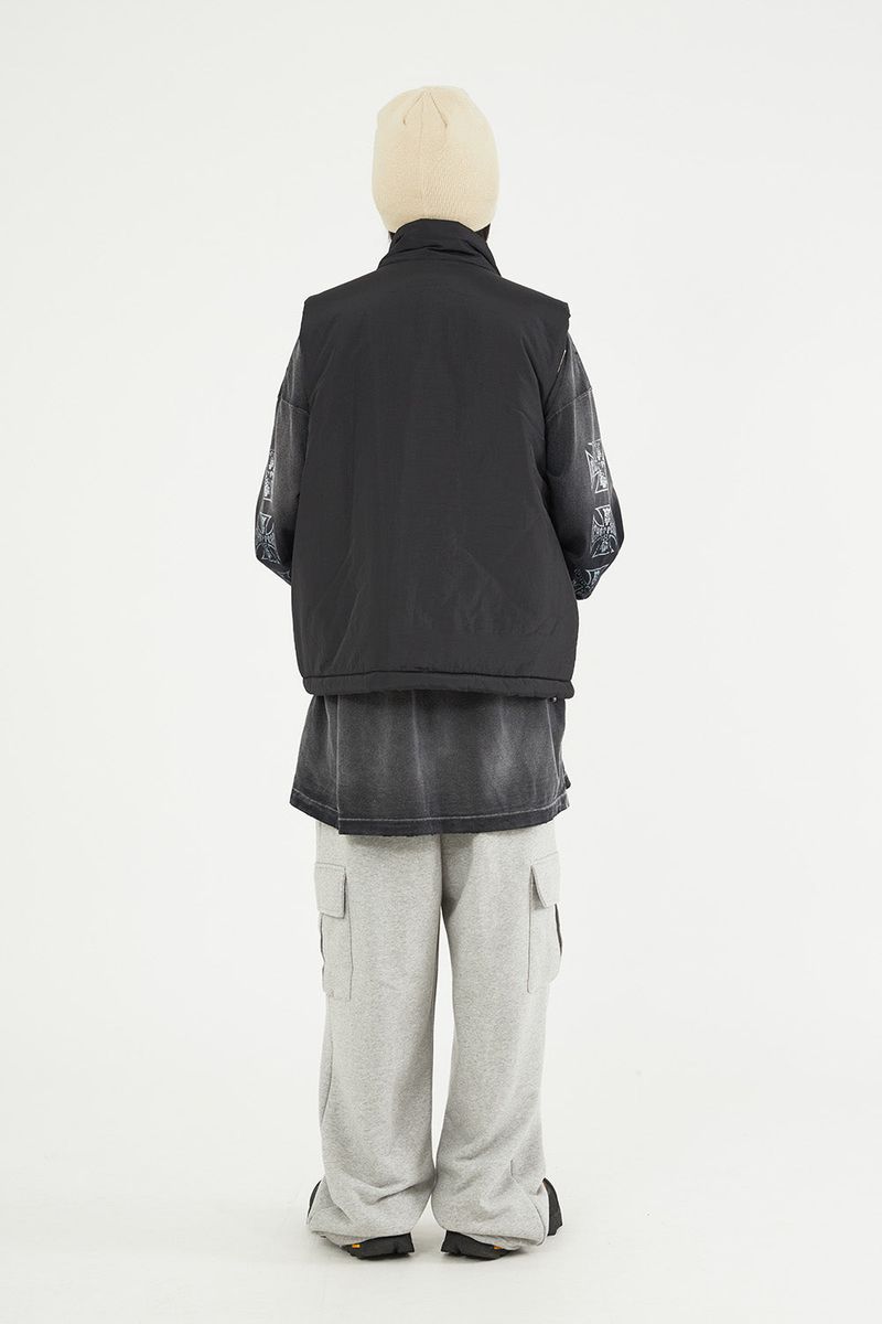 High-neck strap pocket padding vest