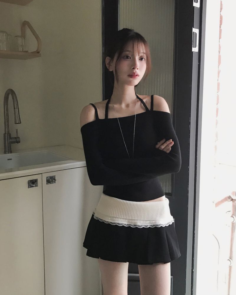 cream on low pleats SK