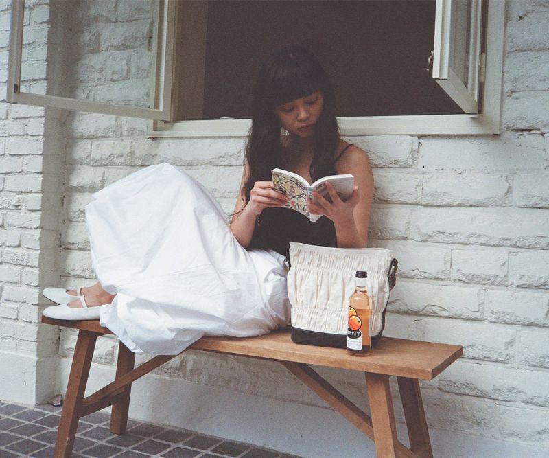 YAHN SISI(ヤーン シシ)の「Fairy Bucket Bag - Ivory(Bags)」