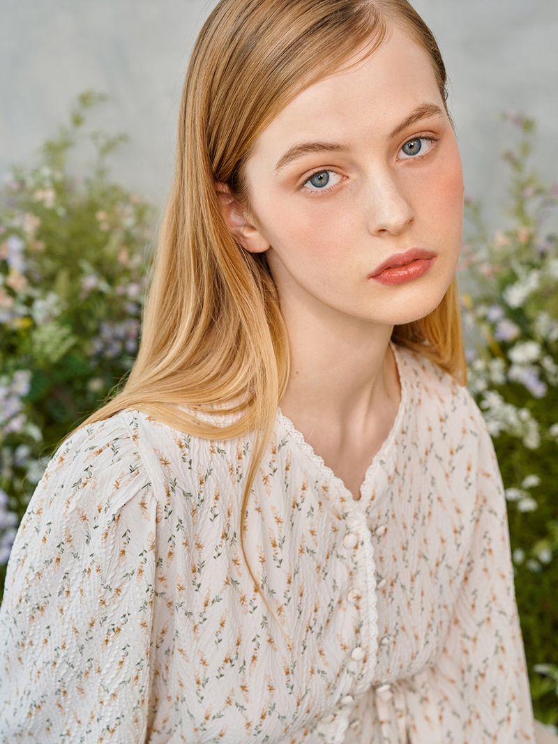 Lace Button Puff Blouse (2colors)