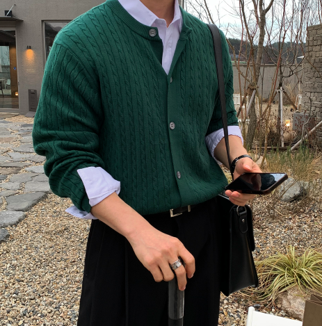all-day round neck knit cardigan