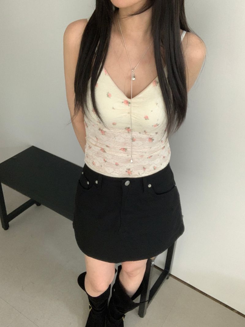 Daniel Lace Flower Sleeveless