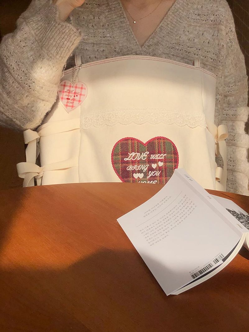 A letter bag_ivory