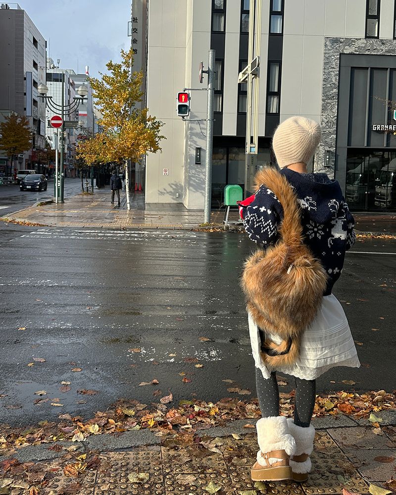 Delight-J（ディライトジェイ）の「Raccoon Fake Fur Backpack（Bags）」