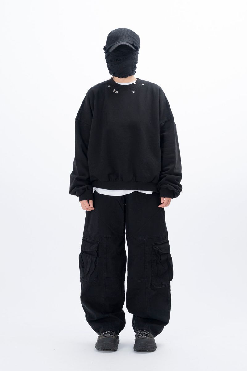 Neck Pierce Sweatshirt
