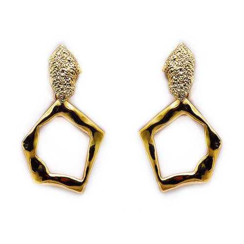 JAMIE&BELL(ジェイミーアンドベル)の「Pentagon drop earrings(Accessories)」