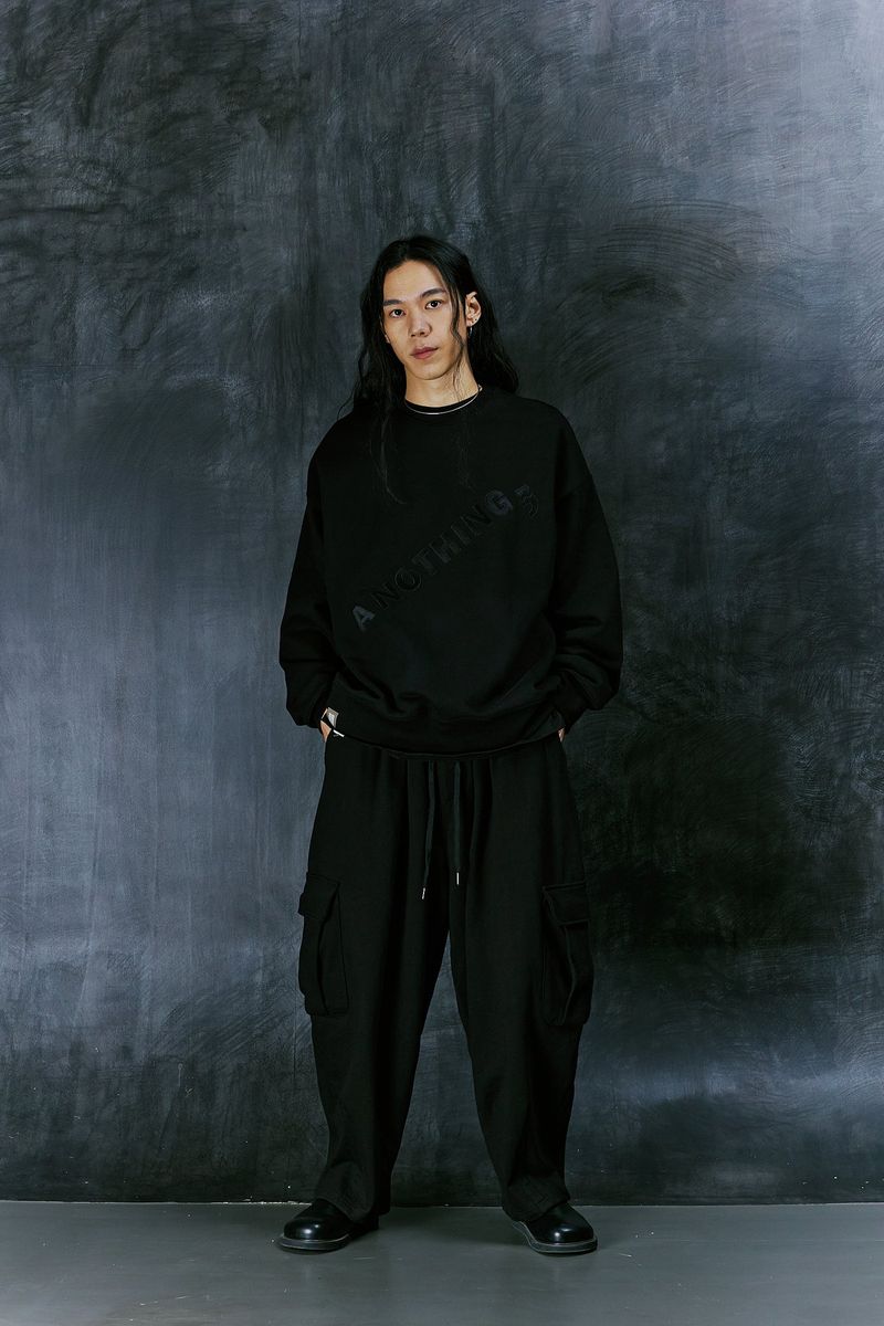 DIAGONAL-EMBROIDERY MTM (Black)