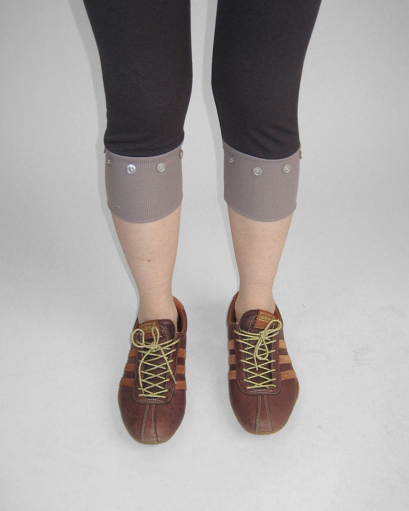 BUTTON CONTRAST LAYERED LEGGINGS
