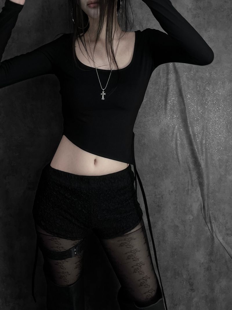coin multi-strap crop T (2color)