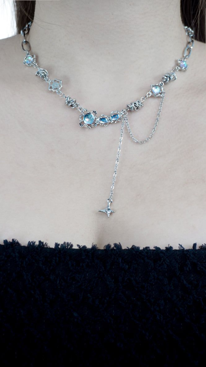 Emerald Twisted Chain Bold Hip Necklace