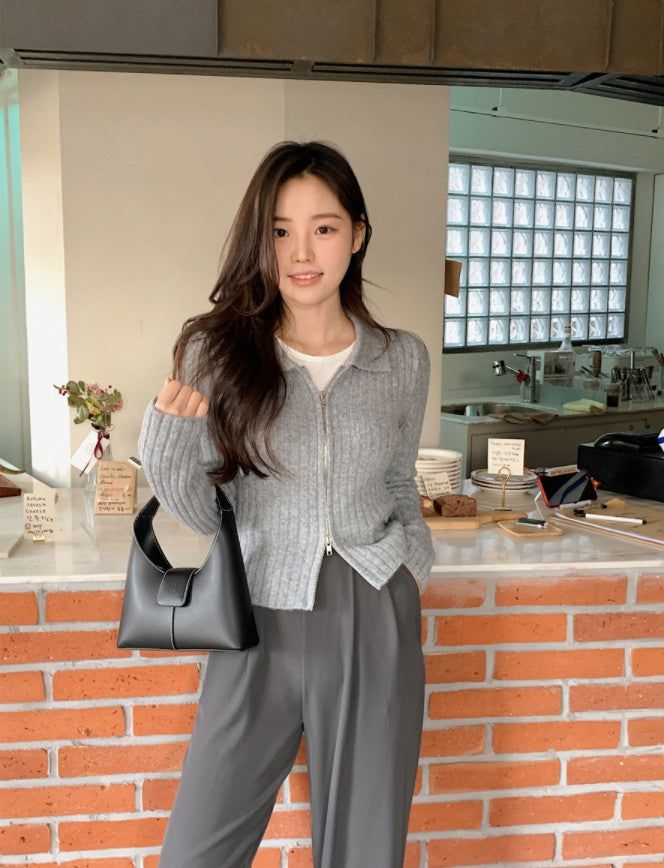 SHOPPERLAND（ショッパーランド）の「AZ Collar Crop Knit Zip-up (4color)（Tops）」