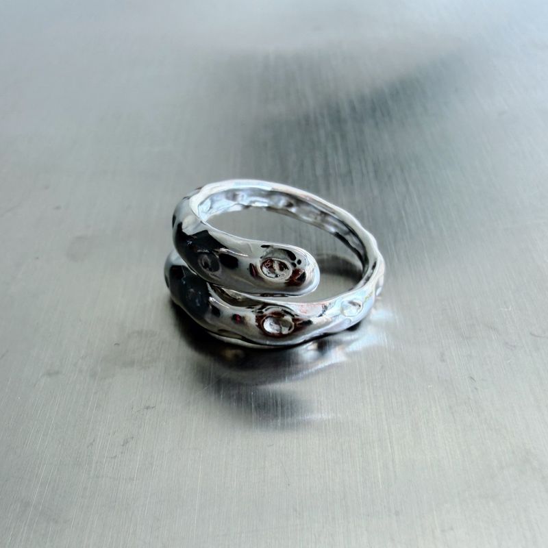 Serpent Flow Ring