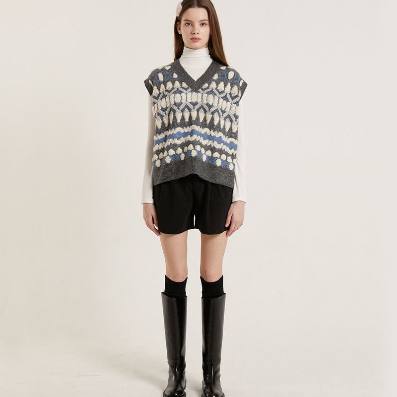 PINK PINEAPPLE（ピンクパイナップル）の「SNOW CASTLE VEST（Tops）」