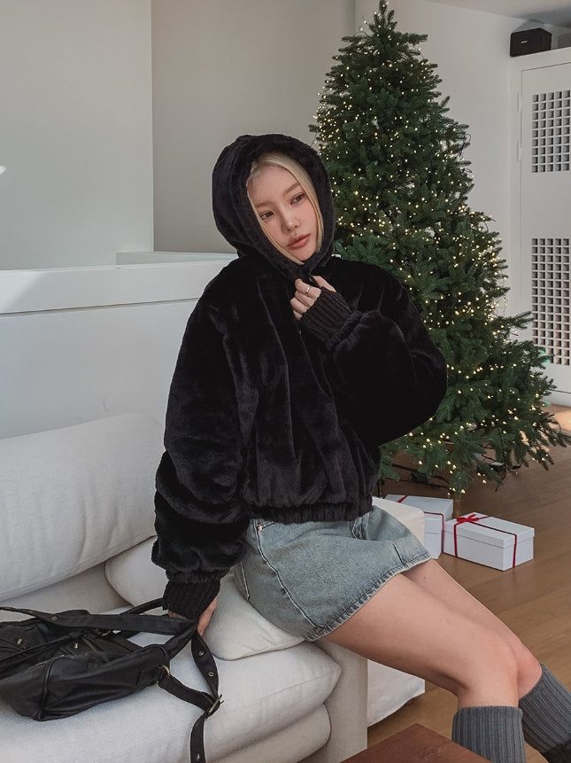 Cardi crop hooded fur jumper