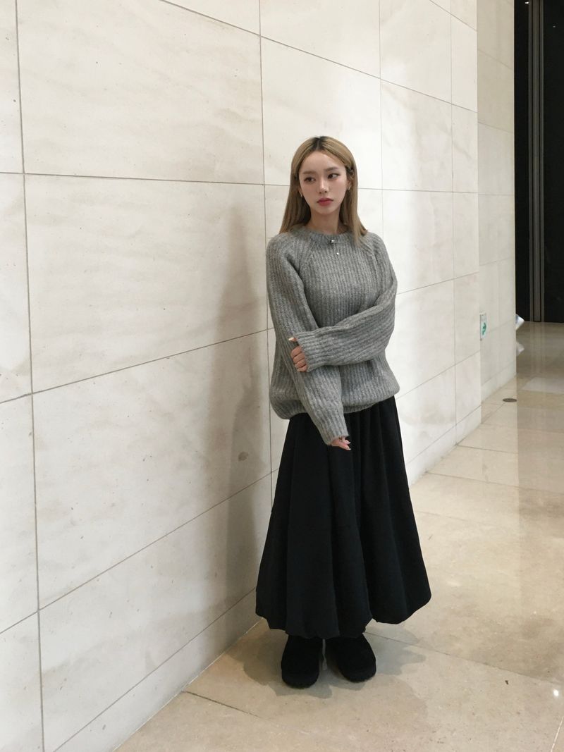 Polar Cream Suede Balloon Skirt (4c)