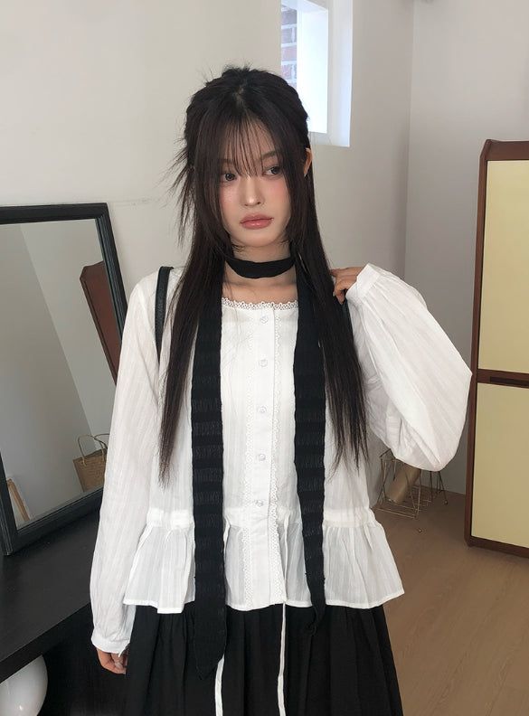 anyonemore（エニーワンモアー）の「Ash Lace Waist Ribbon Strap Blouse（Tops）」