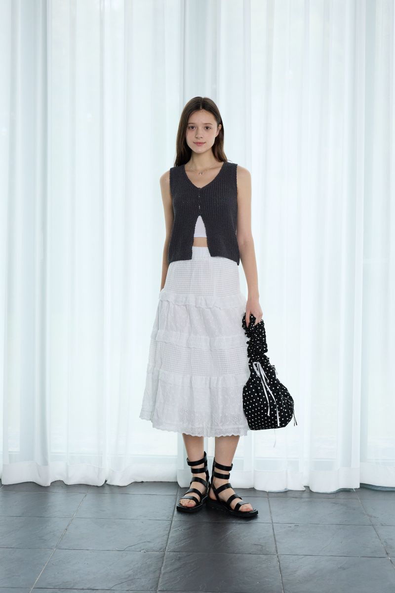 PINK PINEAPPLE（ピンクパイナップル）の「SIMPLE KNIT VEST（Tops）」