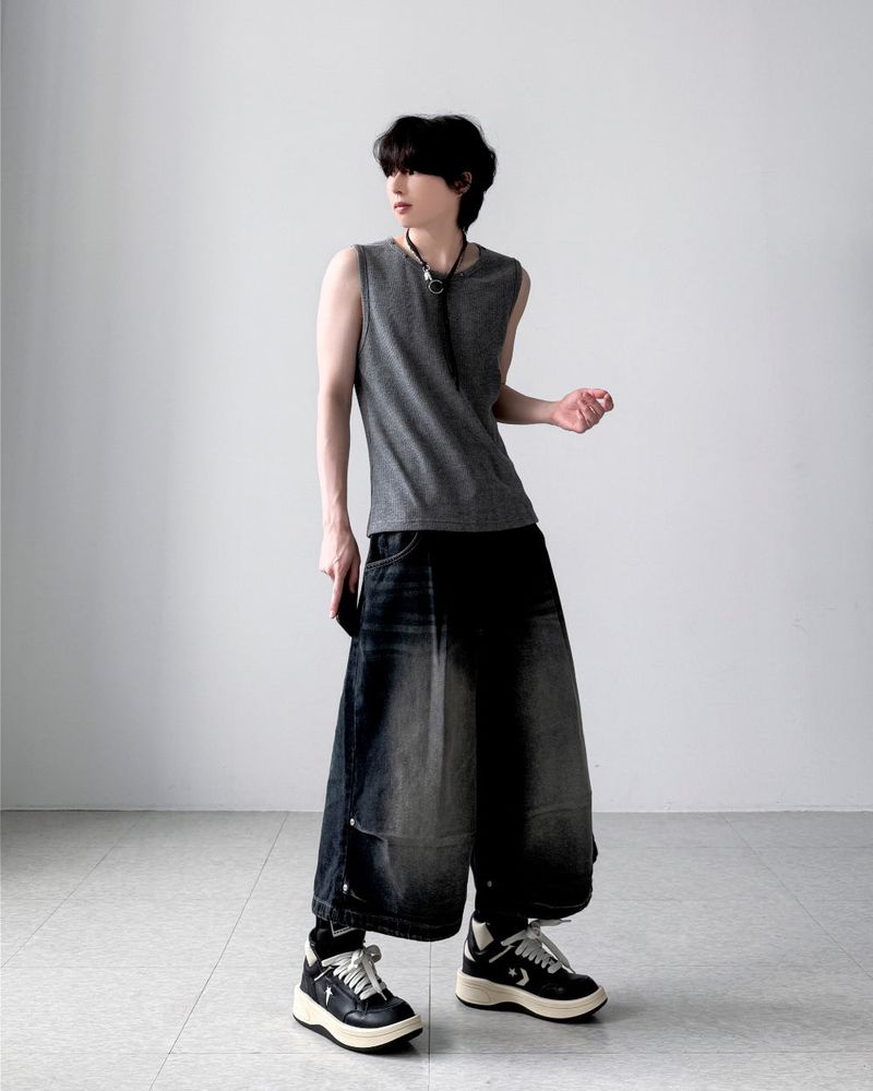 Sandric Bolt Sleeveless