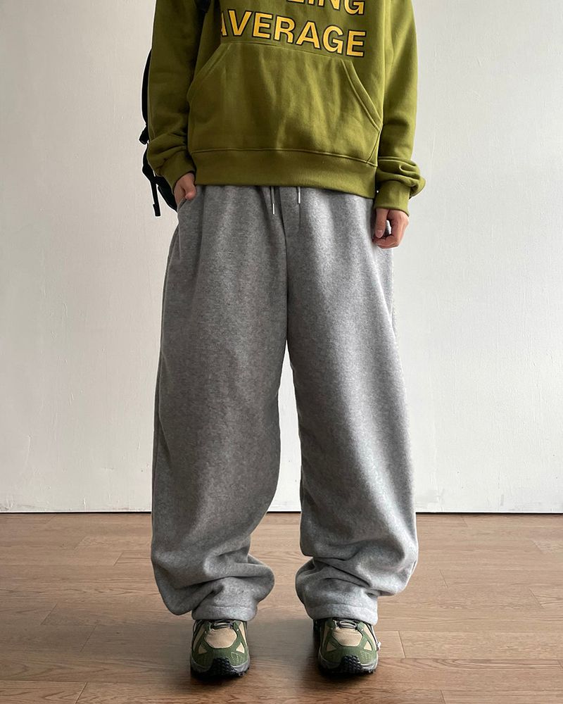 Near Embroidered Fleece Pants