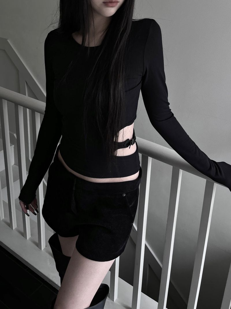 slim buckle hole slit T (2color)