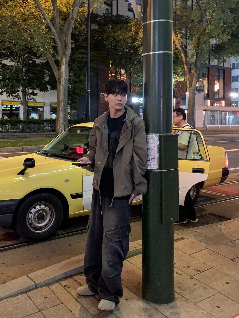 Kaz Balloon hood Utility Jacket