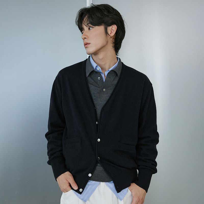 エクストラファインウールVカーディガン (Navy)