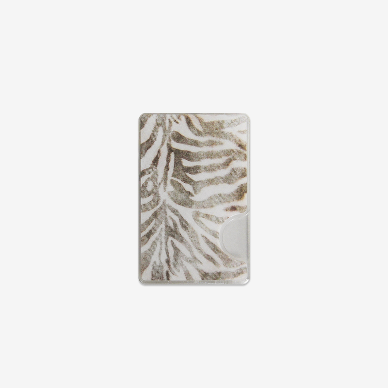 mineor（マインオアー）の「[MADE] zebra magsafe card holder (brown)（Smartphone Accessories）」