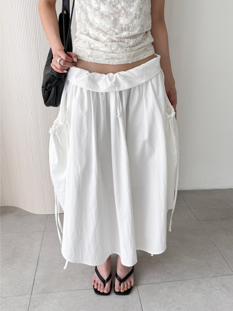 Eunarkive（ウナカイブ）の「flare cotton pocket skirts (2color)（Skirts）」