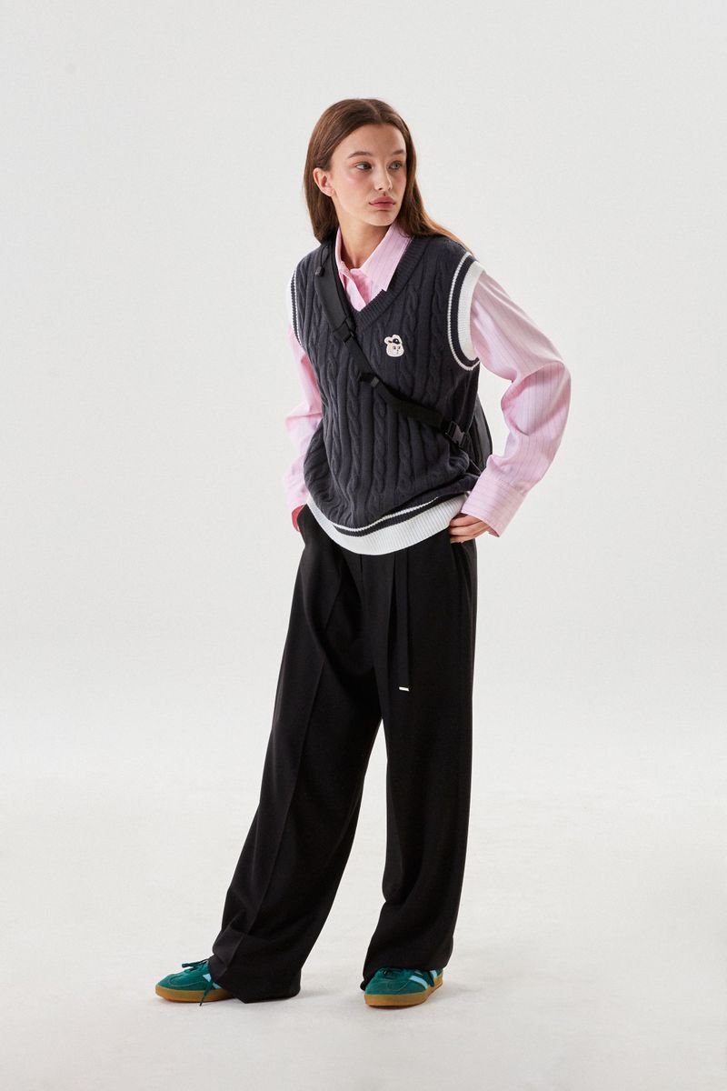 COLLECTION BELT POINT TWO TUCK PANTS [BLACK]