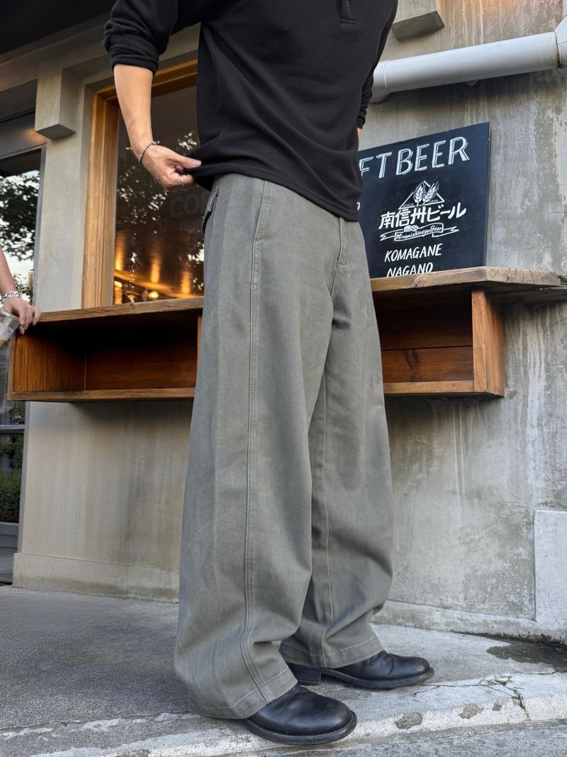 Back pocket dyed barrel denim pants