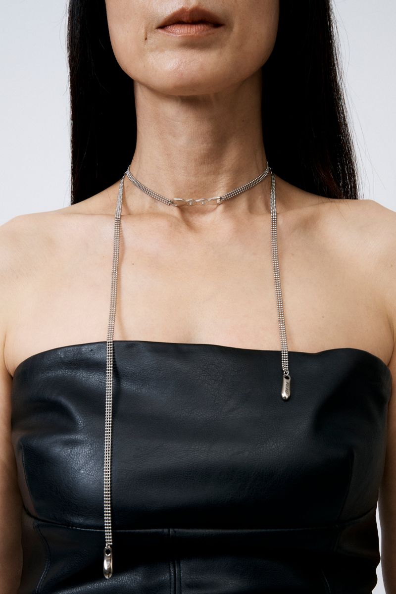 BAR SCARF NECKLACE