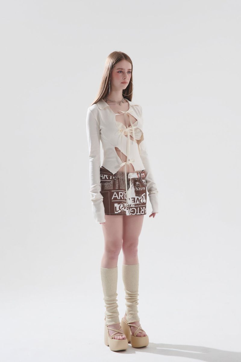 RIBBON COLLAR T-SHIRT