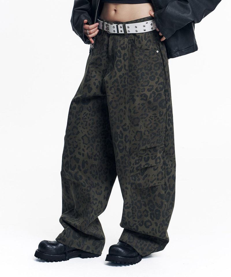 Curved Leopard Pants - Khaki
