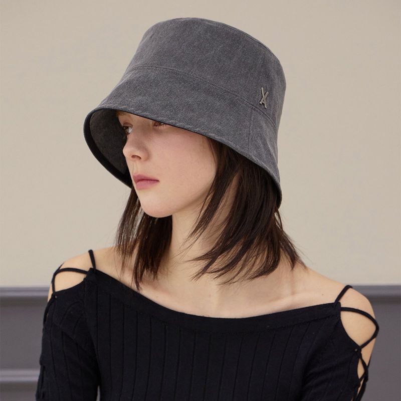 VA Stud Pigment Bucket Hat / Black