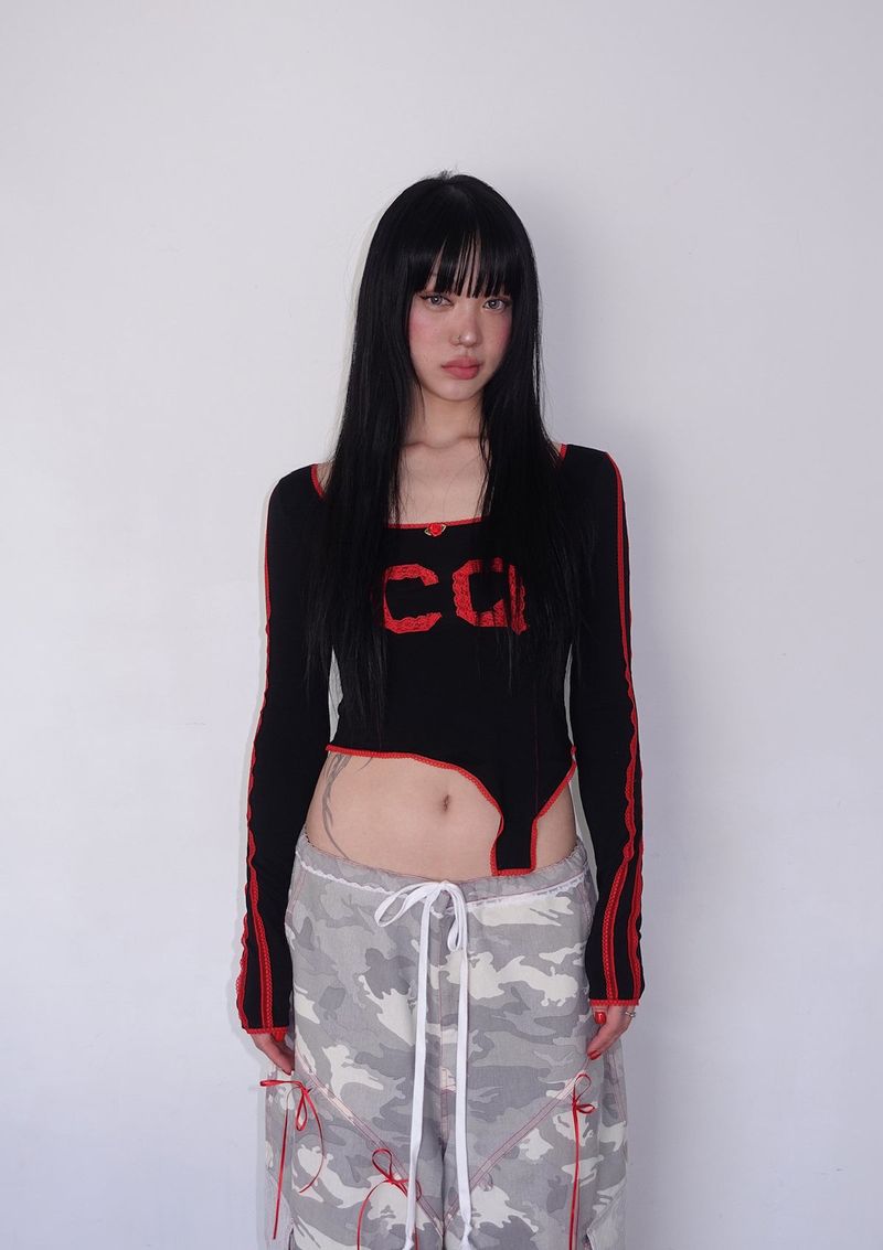 CQ lace unbal sleeve - black