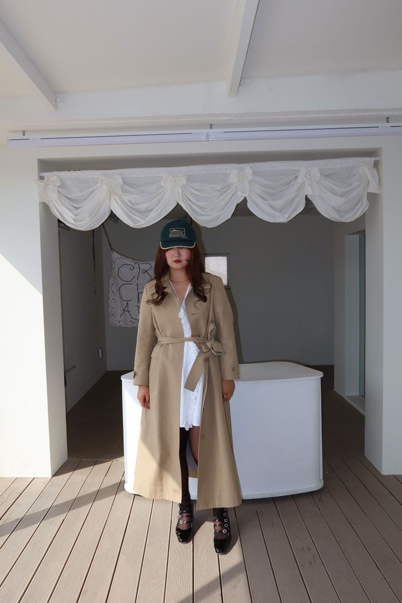 Shirring trench coat camel