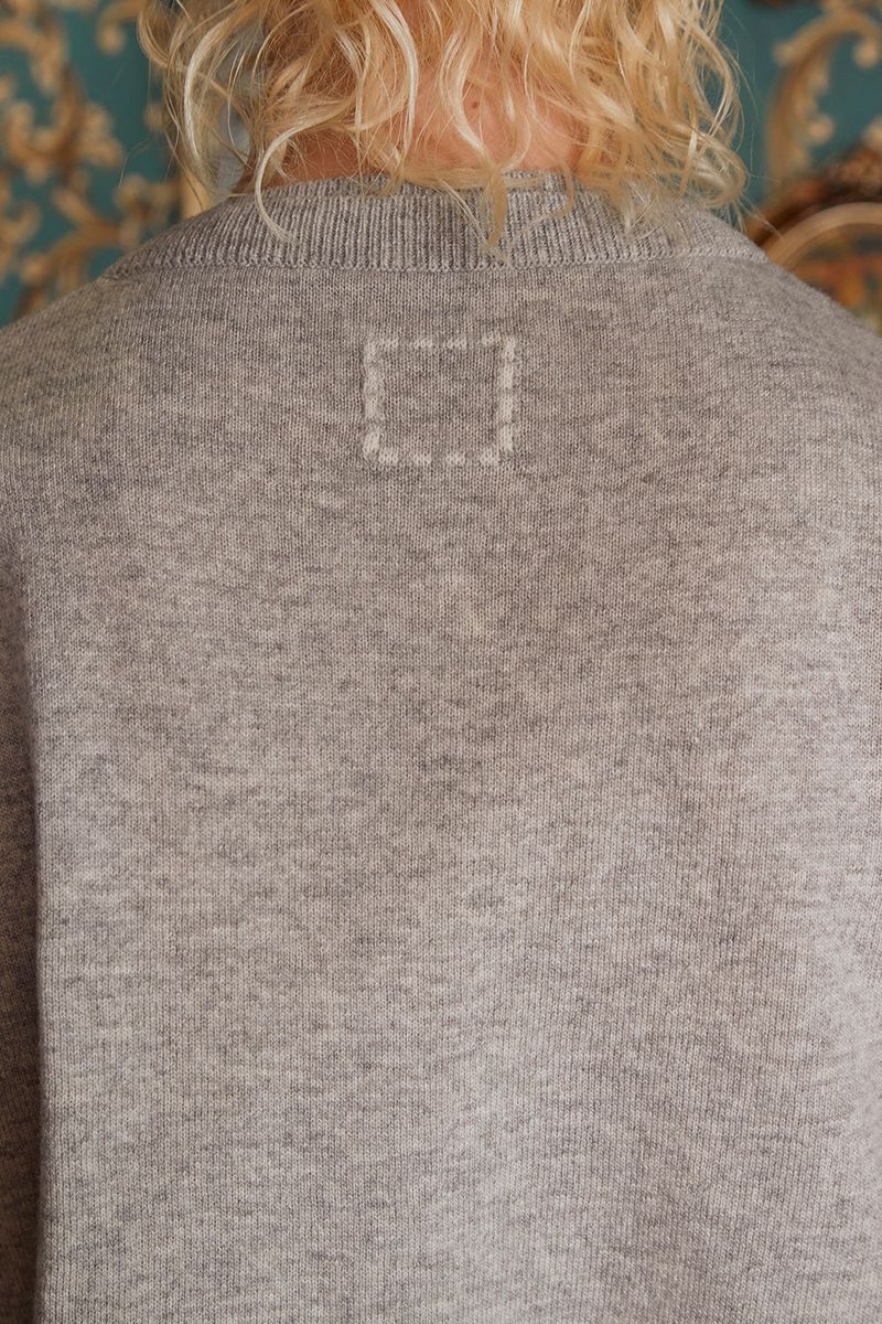 LAYERED V NECK KNIT / GREY