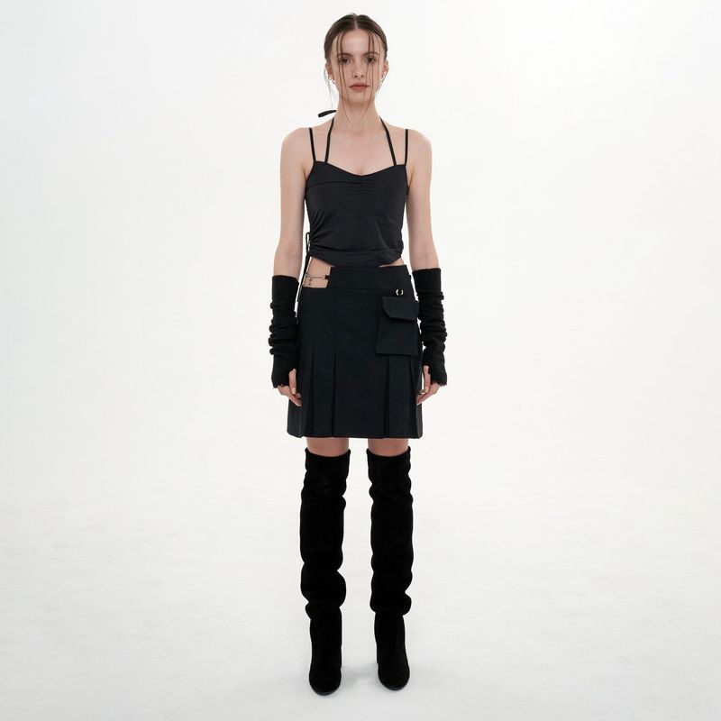 JINJUSE(ジンジュユーズ)の「POCKET DETAIL CHAIN SKIRT(BLACK)(Skirts)」