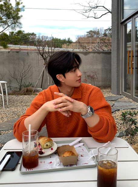  Slag Bella Hachi Half Zip Up Kara Knit