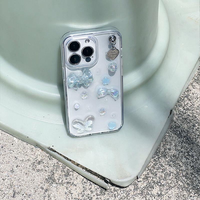 Clear soda pieces heart  (Resin case)