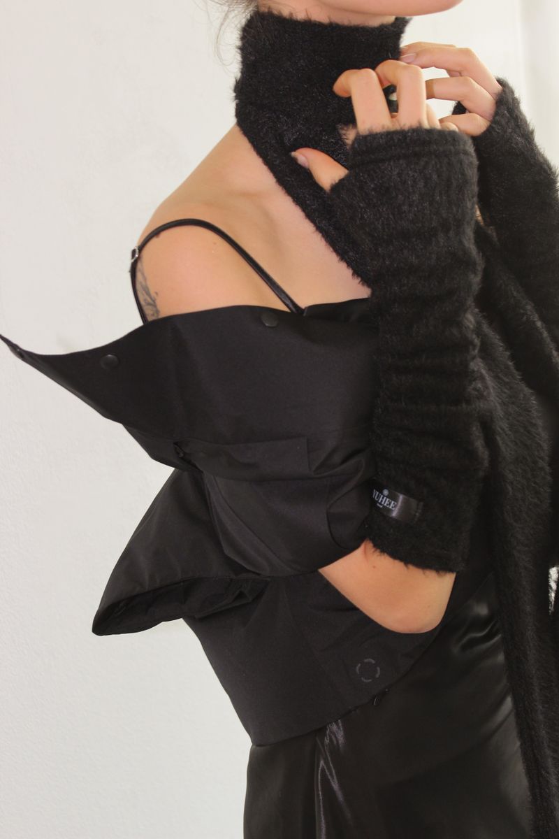 FUR KNIT ARM WARMERS / BLACK