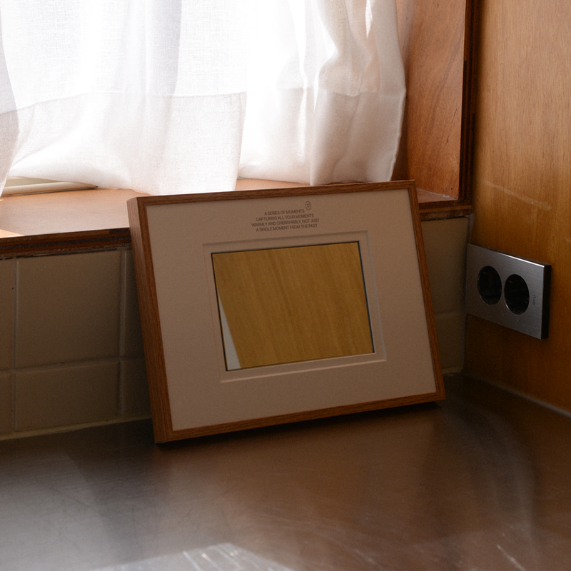 Lib（リブ）の「[made] Frame Mirror : A Series Of Moment - S (Type 1)（Interior）」
