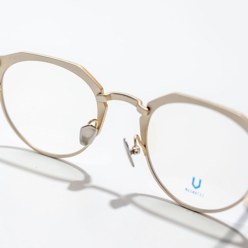 Knouun Round titanium glasses CODE. 104. B Black N Gold