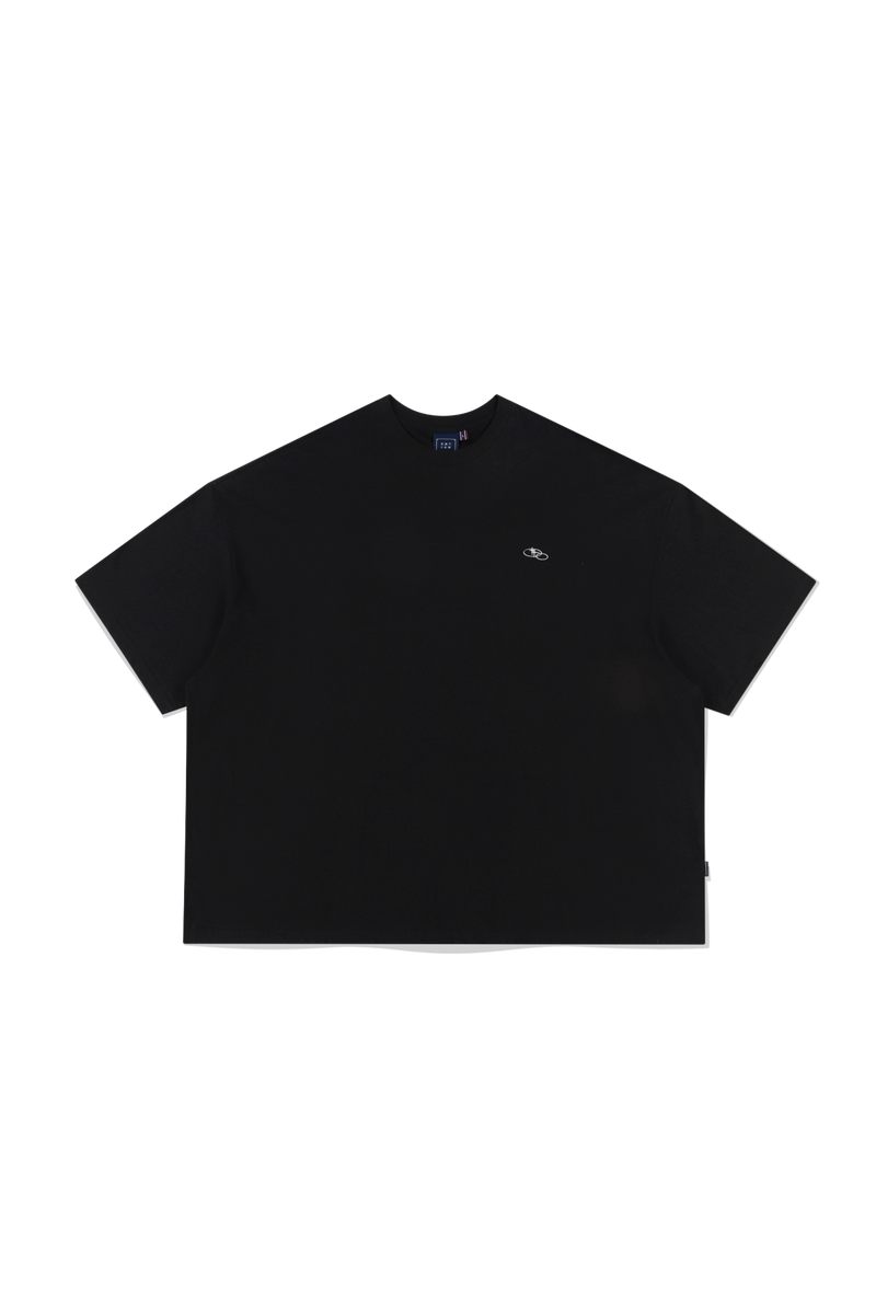 WIDE FIT SHINING LOGO TEE SHIRT
