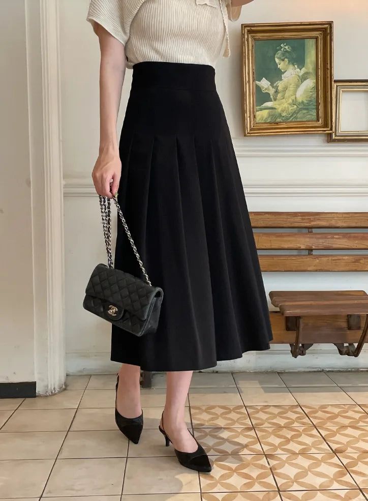 Envo Stretch Pleated Long Skirt