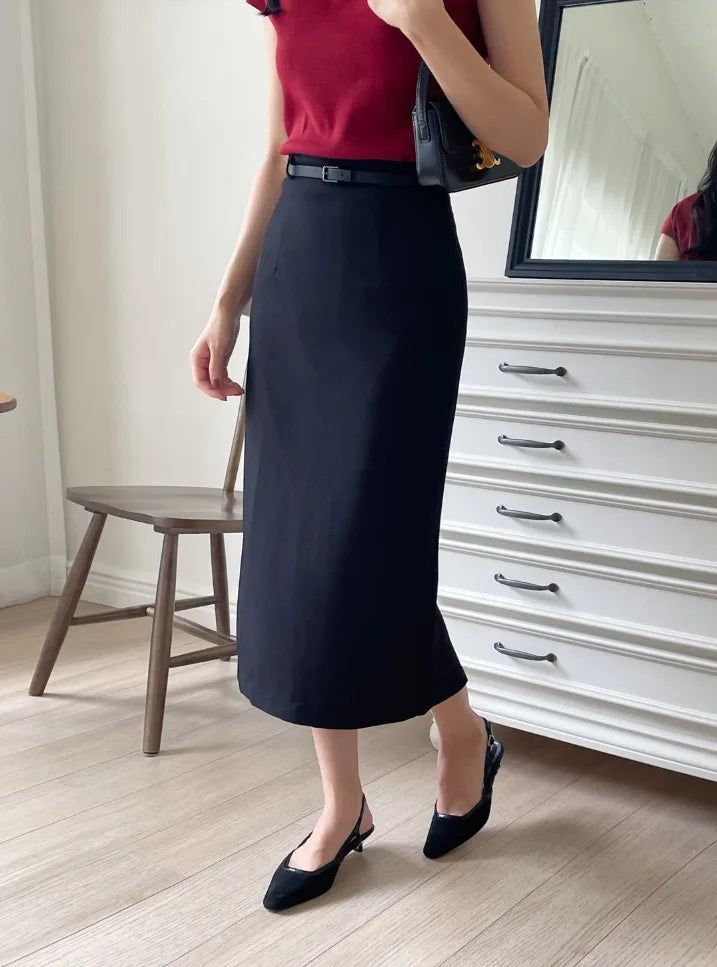 iam mari（アイアム マリ）の「Kazen Slit H-Line Skirt (Belt Set)（Skirts）」