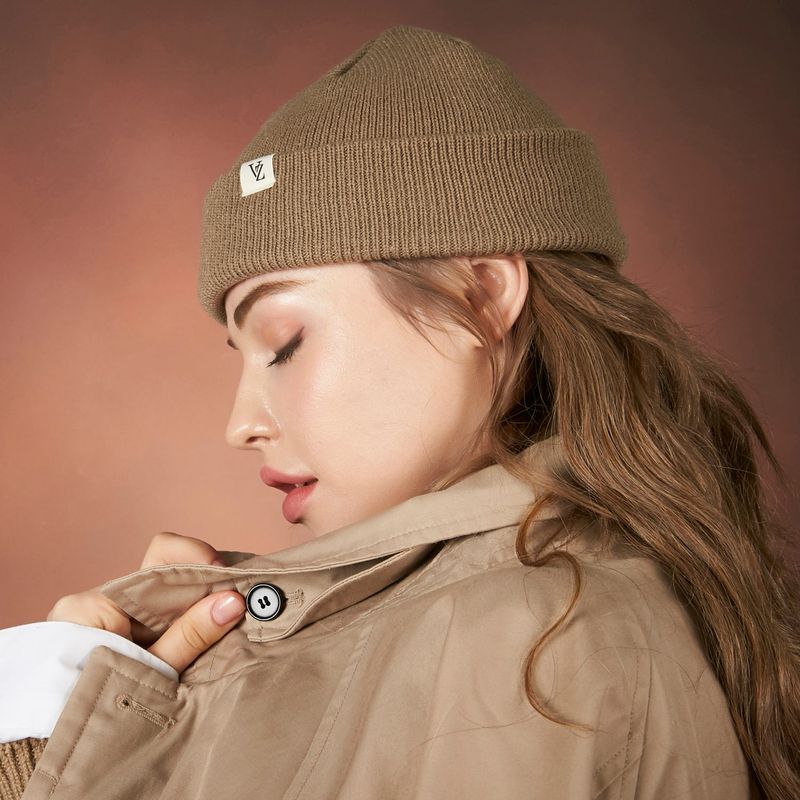 Monogram label beanie