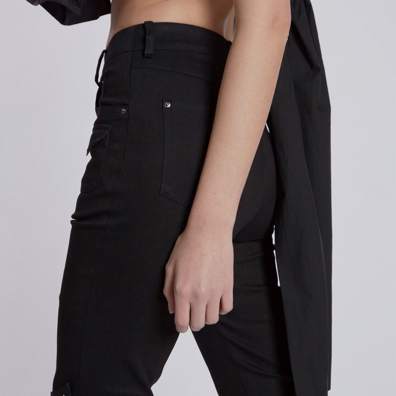 UNDERSTRAP KNEE DETAIL PANTS(BLACK)